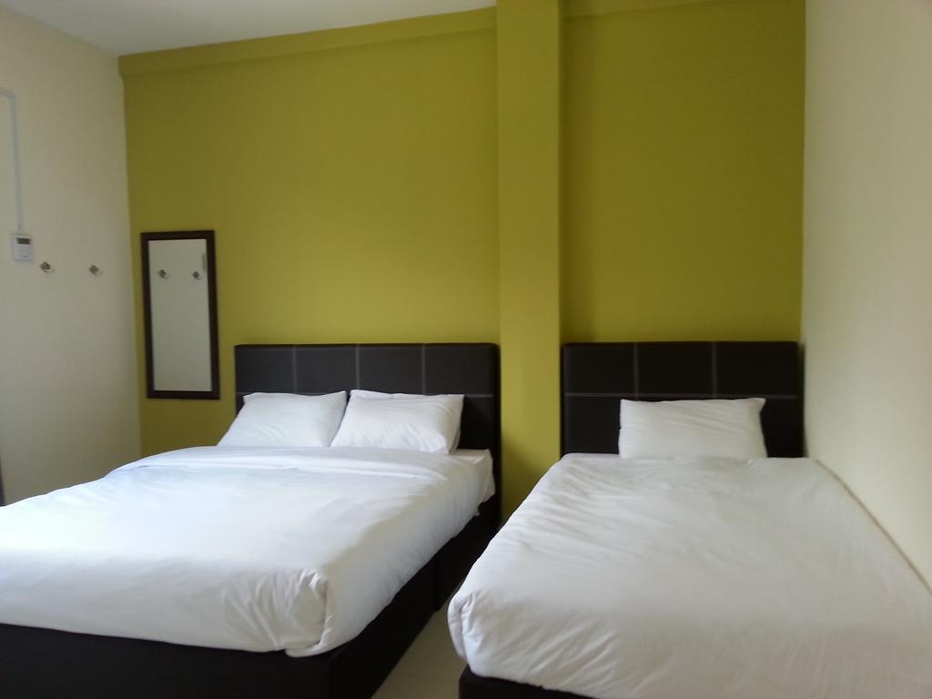Alor Villa Malacca Zimmer foto