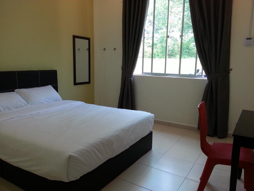 Alor Villa Malacca Zimmer foto